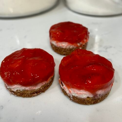 Strawberry Pretzel Bites